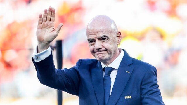 من هو جياني إنفانتينو، رئيس الفيفا المثير للجدل؟