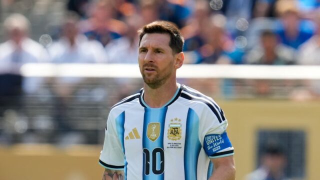 ميسي في طريقه لامتلاك ناديه الإسباني الثاني: إلدنسي بعد كورنيا
