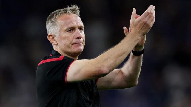 Wrexham freiné à Cardiff : un but à la 98e minute prive Parkinson de la victoire